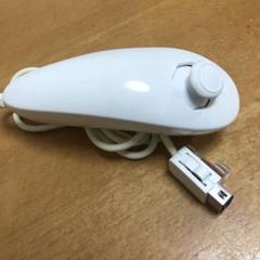 匿名　送料無料】家庭用ゲーム機　任天堂Wiiヌンチャク　ホワイト352-26