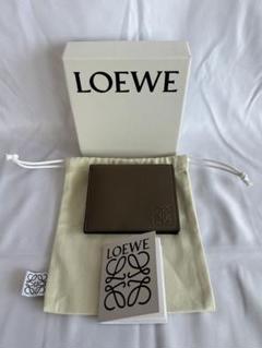 新品箱付きLOEWE VERTICAL BIFOLD WALLET バーティカル 新品箱付きLOEWE VERTICAL BIFOLD WALLET バーティカル - メルカリ
