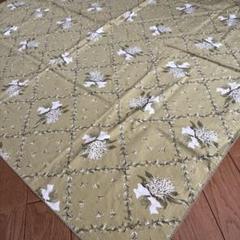 ★美品　ワンダフルワールド　花モチーフ　ストール　毛100% ワンダフルワールド 花柄ストール 約100 ×100 - メルカリ