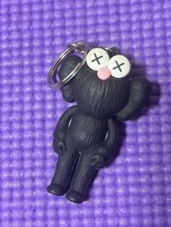 2025年最新】KAWS キーホルダーの人気アイテム - メルカリ