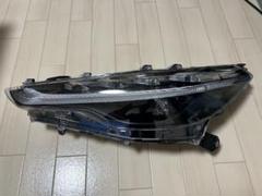 カローラクロス左側ヘッドライトユニット - メルカリ