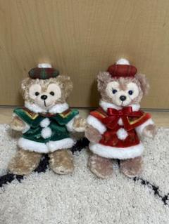 タグ付き⭐︎シェリーメイ　ダッフィー　ぬいぐるみバッジ　2013クリスマス 2013クリスマスのダッフィーとシェリーメイのぬいぐるみバッジ