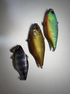 バス釣り　ジャッカル　バイブレーション TN70 TNトリゴンのサムネイル