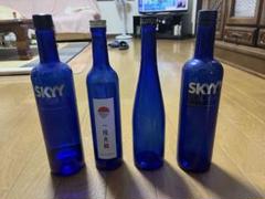 空き瓶　青色