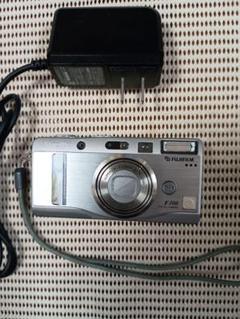 ❗️激安価格❗️デジカメ　本体　FUJIFILM Finepix F700 Fujifilm FinePix F700 Super CCD 6.2 MP Compact Camera