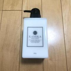 カミカ 黒髪クリームシャンプー KAMIKA 400g