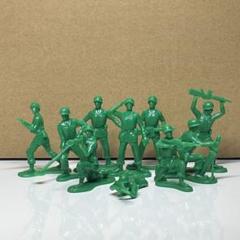 ディズニー トイストーリー　バケットオブソルジャーズ 72体　公式証明書付　レア Amazon.co.jp: トイストーリー アーミーメン バケットオブ
