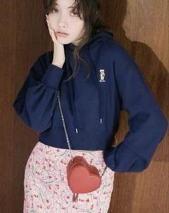 【新品タグ付き】Lilly Brown クロップド丈スウェットパーカー WEB限定カラー】Lily Bearハーフジップクロップドスウェット