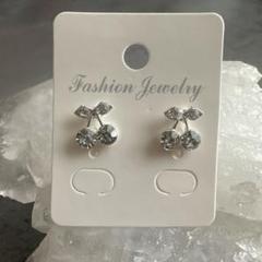 ピアス さくらんぼピアス アクセサリー 両耳 シルバー ストーン