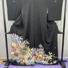 美品 孔雀 成人式 着物 正絹 振袖用“葉と逆転する牡丹や椿、神秘