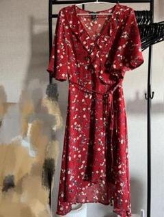 NEW LOOK花柄ワンピースのサムネイル