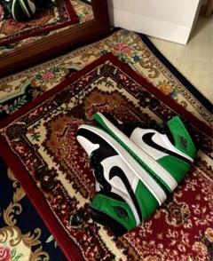 Nike Jordan1 LuckyGreen ラッキーグリーン　ジョーダン1のサムネイル