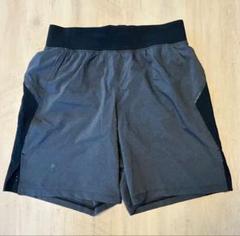 Under Armour グレー ショートパンツ M