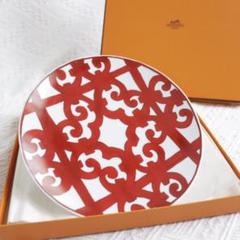 【新品未使用】HERMESエルメス 食器 角皿 ガダルキヴィール 11x11cm エルメス 食器 HERMES ガダルキヴィール レッド シリアル