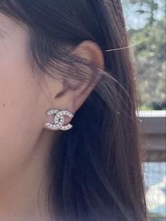 【片耳のみ/美品】シャネル CHANEL ロゴピアスのサムネイル