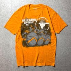 アメリカ古着　半袖Tシャツ　スポーツ競技　イラスト　兵士　オレンジ　L