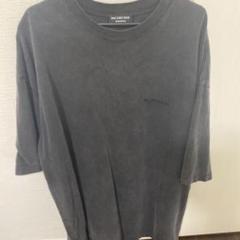 バレンシアガ　Tシャツ