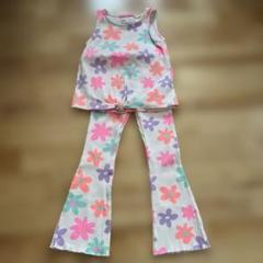 花柄タンクトップとフレアパンツセット