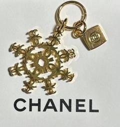 CHANEL 2024限定　雪型チャームアクセサリー　ブランドシャネルノベルティ