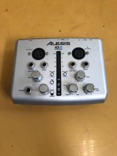 Alesis io2 オーディオインターフェイス 動作未確認 現状渡し Alesis io2 オーディオインターフェイス 動作未確認 現状渡し