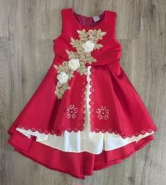 赤色の花刺繍フレアドレス
