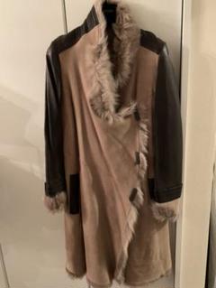 カールドノヒューリアルムートンコートピンクベージュ希少色