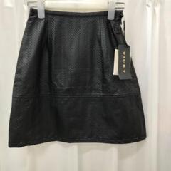ブラック台形膝上スカートのサムネイル