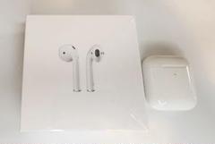 Apple AirPods ワイヤレス充電ケース付き