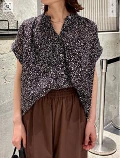 ジャーナルスタンダード。アキハローンタックボリューム　シャツ、ブラウス。イエナ アキハローンタックボリュームシャツ（シャツ／ブラウス