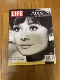 LIFE 2008年 オードリーヘップバーン 記念誌 - メルカリ
