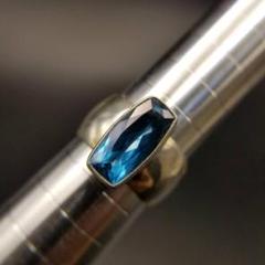 Ann Curley トパーズ ラディアントカット 大ぶり 925 シルバー ヴ Ann Curley トパーズ ラディアントカット 大ぶり 925 シルバー