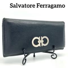 未使用に近い FERRAGAMO フェラガモ 長財布 ガンチーニ フラップ FERRAGAMO フェラガモ 財布 レディース 長財布 IDケース付き