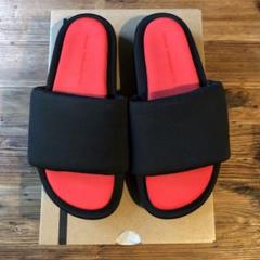 Y-3 スライドサンダル 黒/赤 2025年最新】Y-3 サンダルの人気アイテム - メルカリ
