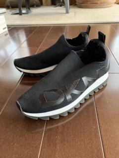 2025年最新】DKNYスニーカーの人気アイテム - メルカリ