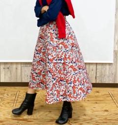 極美品✨trecode 花柄刺繍 フレアロングスカートのサムネイル
