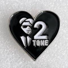スペシャルズ 2 TONE ピンバッジ スカ トロージャンズ 2025年最新】2トーンスカの人気アイテム - メルカリ