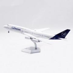 航空機・ヘリコプター SQ Wings 1:200 Lufthansa B747-8 D-ABYA Lufthansa - B747-8- 38.15cm - D-ABYA - Scale 1/200 – Flying