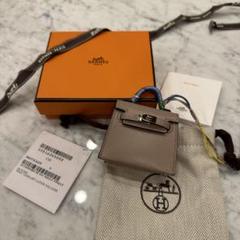 【HERMES エルメス】手袋　ケリーチャーム　コンスタンスチャーム レザー HERMES エルメス ケリー グローブ カデナチャーム 手袋 サイズ