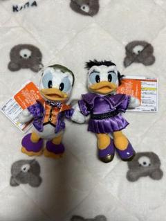 新品　ドナルドダックデイジー　ハロウィンぬいぐるみバッジ ☆ディズニーハロウィン デイジーダック ぬいぐるみバッジ