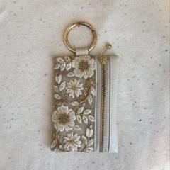 ☆安心のメルカリ便☆ハンドメイド インド刺繍ポーチ アイボリー