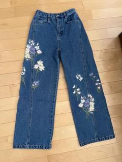 【FRAY I.D】花柄刺繍デニムワイドレッグパンツ　美品 FRAY I.D】花柄刺繍デニムワイドレッグパンツ 美品 - メルカリ