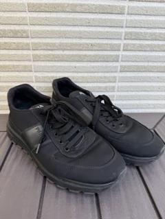 PRADA ブラック スニーカーのサムネイル