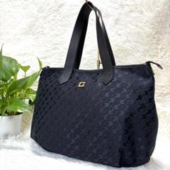 極美品✨ゲラルディーニ　ソフティ　トートバッグ　A4可　肩掛け　ロゴプレート　黒 美品 ゲラルディーニ ソフティ トートバッグ 肩掛け ロゴグラム