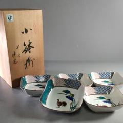k765⭐︎未使用 九谷暁堂 金彩歴代画 小付揃 5客 & 御盃 2客 九谷暁堂 金彩歴代画 小付揃 5客 絵変り 伝統工 芸小皿和食器九谷焼