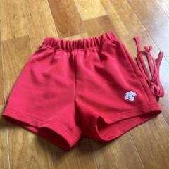 レッドショートパンツ ポリエステル素材　デサント　61