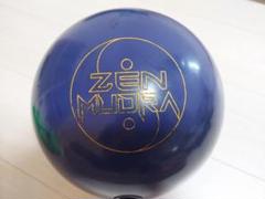 まな ZEN MIURA ボウリングボール 青 ZEN MUDRA ボウリングボール - メルカリ