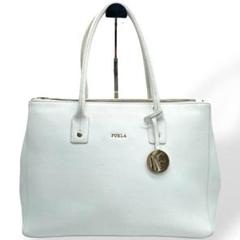 良品 FURLA フルラ トートバッグ A4収納可能 ホワイト チャーム レザー
