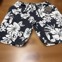 新品タグ付き　水着　サーフパンツ
