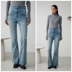 【美品】AZUL BY MOUSSY ライトブルー ブーツカットデニム Mサイズのサムネイル
