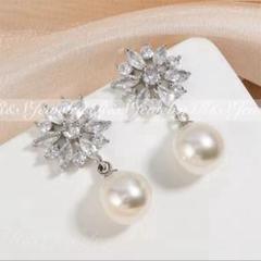 パールジルコニアピアス/イヤリングサンフラワー結婚式前撮りウェディングブライダルのサムネイル